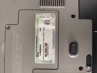 Portátil Dell Plata y Negro