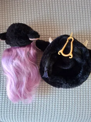 Muñeca Na Na Na Surprise con accesorio