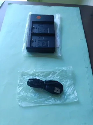 Cargador Doble Batería OSTE Sony