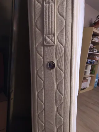 Colchón y base de láminas