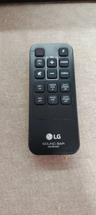 Barra de Sonido LG Negra,con cable óptico incluido