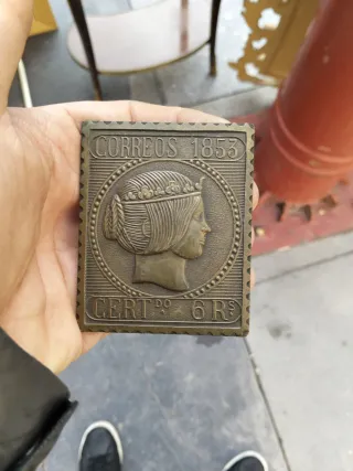 Placa de bronce Correos 1853