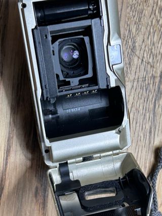 Cámara Olympus mju: II Plata