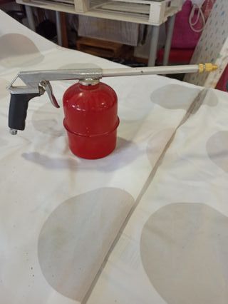 Pistola petrolear roja