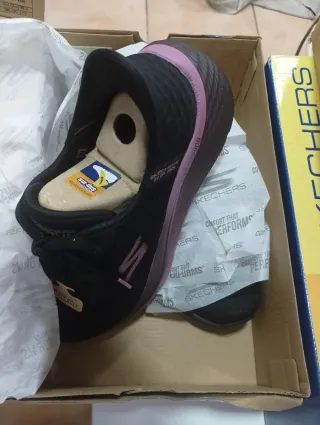 Skechers Max Cushioning Elite 2.0 Mujer