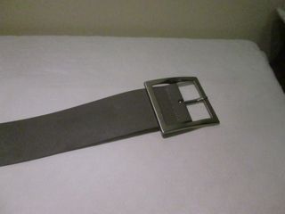 CINTURON GRIS DE MUJER DE 1,05 CM MARCA VISTO BUEN