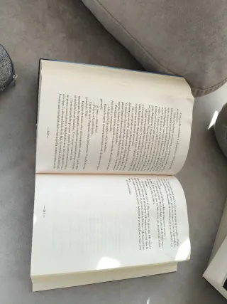 Un fuego azul / A Blue Fire (Spanish Edition)