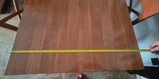 Mesa de comedor y 6 sillas de madera maciza