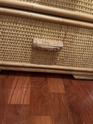 Cajonera de mimbre y madera maciza