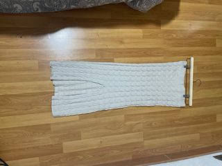 Conjunto Bershka top y falda beige