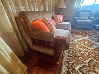 Sofá antiguo retro vintage tela y madera