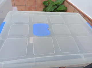 Caja de plástico transparente 57L