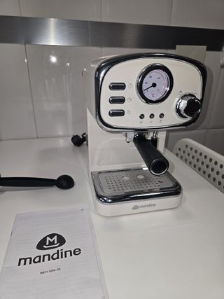 Cafetera Expreso Mandine MEC1100C-20