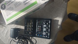 Mackie Mix5 Mezclador Compacto 5 Canales