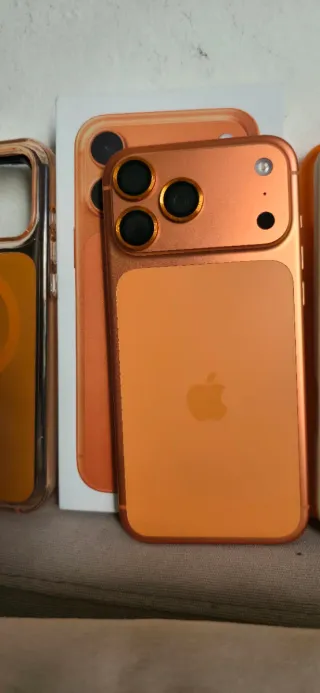 iPhone 17 Pro Max Naranja