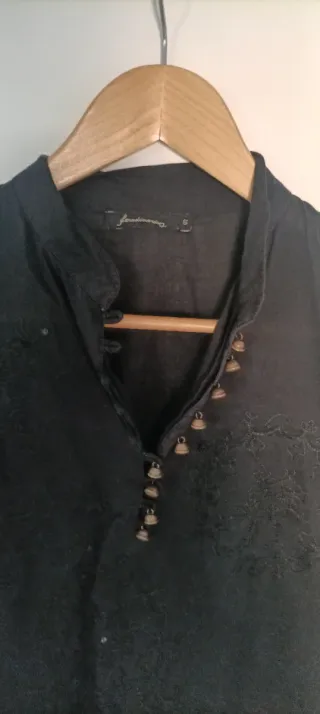 Blusa negra Stradivarius