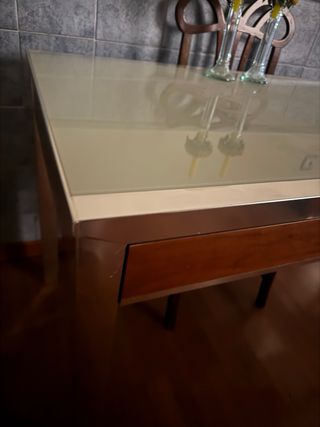 Mesa de cocina cristal y cajón grande