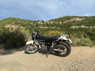 Suzuki Van Van 125 RV125 Enduro