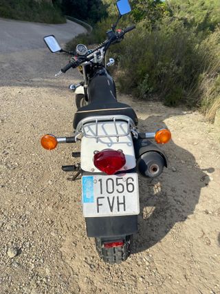 Suzuki Van Van 125 RV125 Enduro