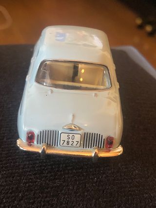 Renault Dauphine escala 1/43