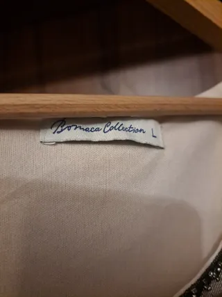 Vestido elegante con pedrería