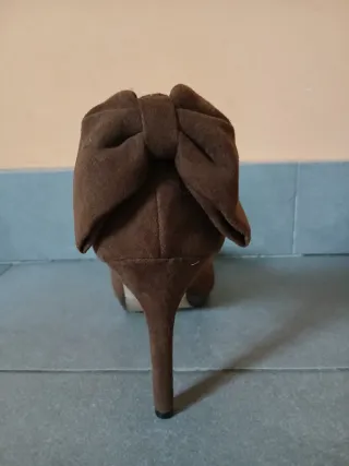 Zapatos de tacón marrón talla 38