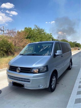 Volkswagen Caravelle 2011