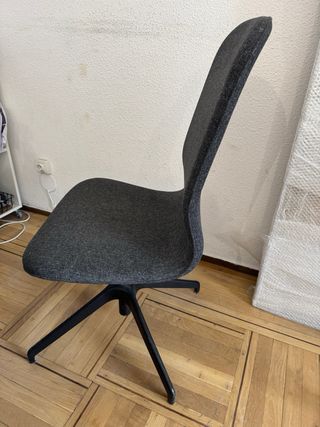 Silla giratoria patas metálicas buen estado