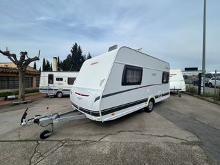 Caravana Dethleffs c'go 475 EL camas individuales