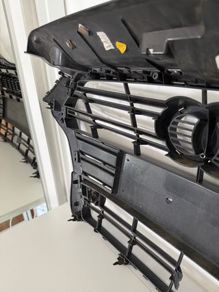 Parrilla Delantera Audi A3 (8V)