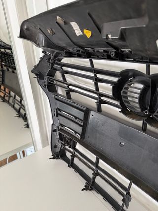 Parrilla Delantera Audi A3 (8V)