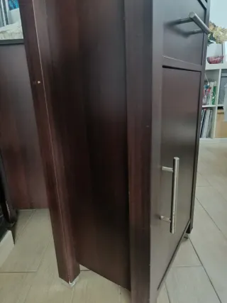 Muebles  baño wengue con torre,espejo y bajolavabo