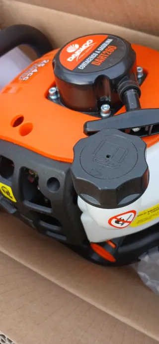 Cortasetos Daewoo DAHT260 25.4cc