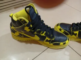 Tenis Nike Hombre/Niño Negro y Amarillo