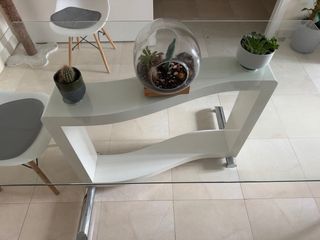 Mesa de comedor moderna cristal y metal