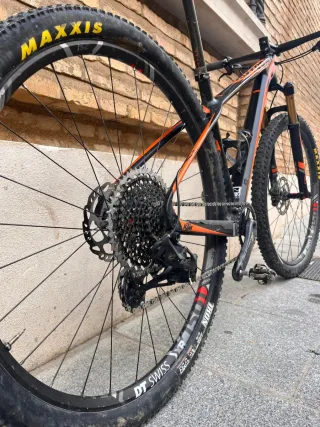 Bicicleta KTM Myroon 29 Carbono