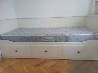 Cama Diván Ikea con Cajones, regalo colchón