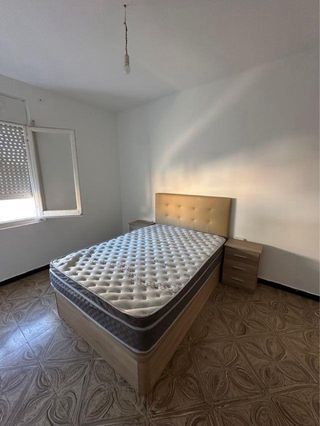 Canapés y colchones nuevos