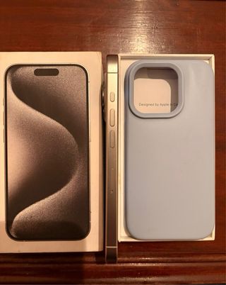 iPhone 15 Pro titanio impecable