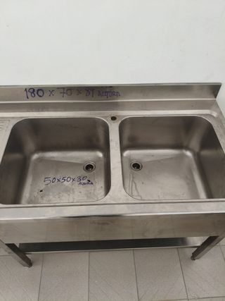 Lavandiera industriale in acciaio inossidabile + rubinetto professionale