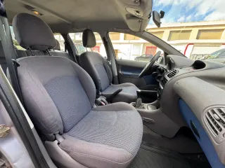 Peugeot 206 1.4 HDI año 2005 ,muy nuevo, 190.000 k