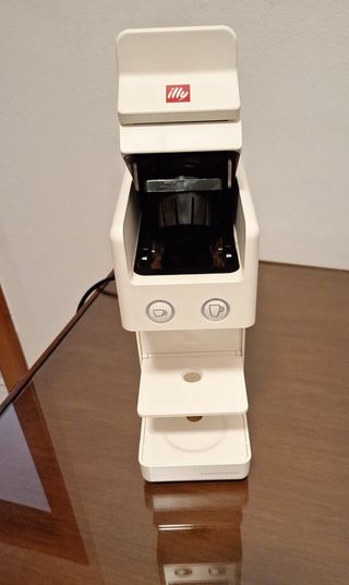 Macchina caffè Illy iperespresso compatta