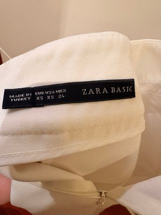Falda Zara blanca