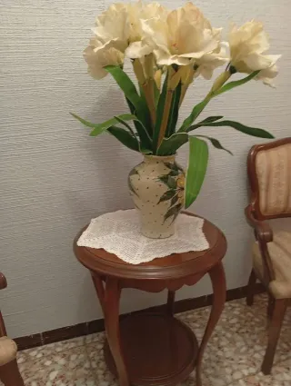 Sillones isabelinos y mesita - Madera