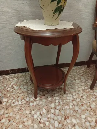 Sillones isabelinos y mesita - Madera