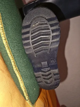 Botas de agua  infantiles negras talla 28