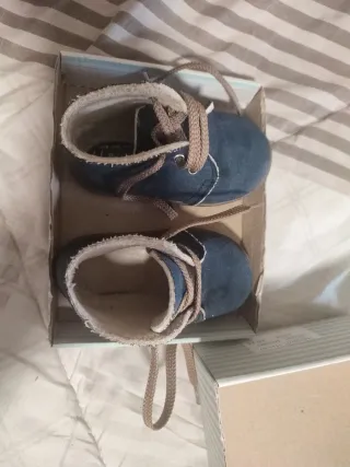 Zapatos de bebé. Número 20/21. Muy poco puestos