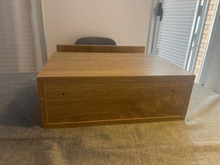 Mesita de noche flotante madera