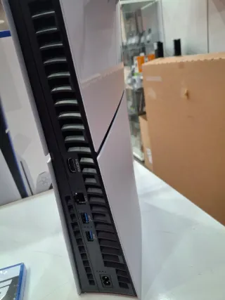 Ps5 Slim CD 1TB + NBA 2K25 (Nueva)