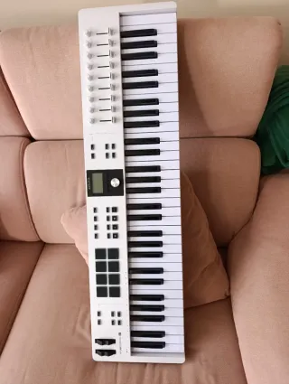 Arturia Keylab Essential 61